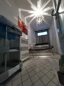 Kuchyňa alebo kuchynka v ubytovaní Á-B Apartman