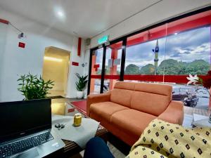 Hotel Aman- Nilai & KLIA的休息区