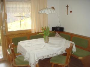 A seating area at Apartment Sutterlüty