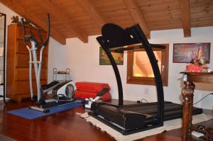 Fitness centrum a/nebo fitness zařízení v ubytování B&B Melograno MC