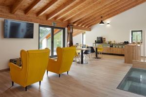 The lounge or bar area at Oribar Casa Rural