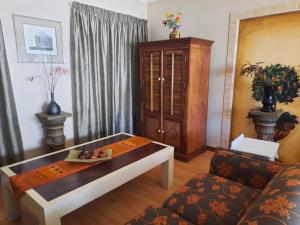 Postel nebo postele na pokoji v ubytování Alpine Inn