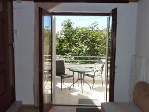 Balkón nebo terasa v ubytování Three bedroom apartment & studio - Apartments Ždrijac