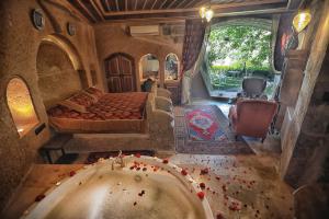 Posezení v ubytování Traveller's Cave Hotel