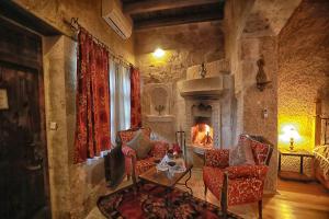 Posezení v ubytování Traveller's Cave Hotel