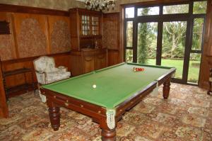 Biliár nebo kulečník v ubytování Oak Lodge