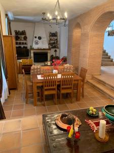 Posezení v ubytování EL CONVENTO Vivienda Rural Jaén Andalucía España