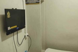 Vannituba majutusasutuses Marson Interkota Residence Mitra RedDoorz