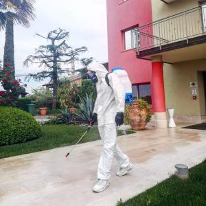 Hostia v ubytovaní La Grotta Hotel