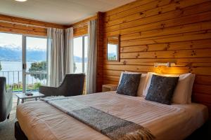 Llit o llits en una habitació de Panorama Motel