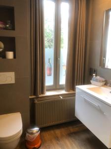 Kupatilo u objektu Hotel Duivels Paterke Harelbeeksestraat 29, 8500 Kortrijk