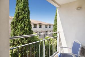 A balcony or terrace at Odalys City Aix en Provence Le Clos de la Chartreuse