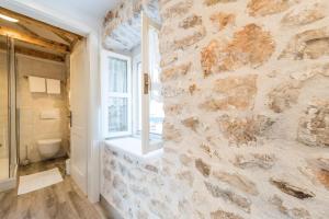 Koupelna v ubytování Holiday Home Lipa Naša + 29 fotografií