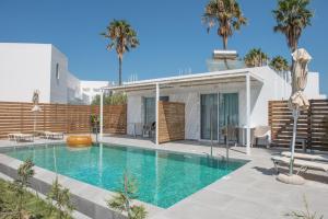 A piscina localizada em Summer Village of Hippokrates - Adults only ou nos arredores