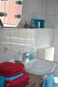 Ein Badezimmer in der Unterkunft Gästehaus Gebauer