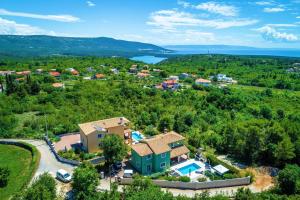 Un paisaje natural cerca de la villa