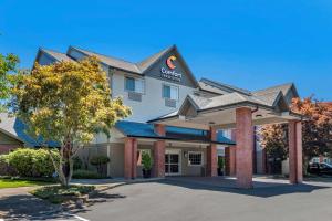 a rendering of the front of a hotel at Comfort Inn & Suites Tualatin - Lake Oswego South in Tualatin