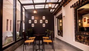 Restaurace v ubytování Lemon Tree Hotel, Thimphu