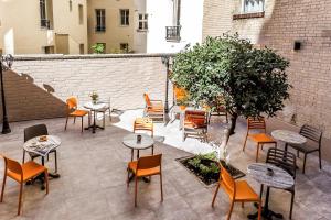 Ресторан / где поесть в Paris d'Issy Hôtel Porte de Versailles