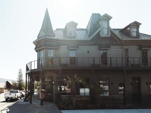 Gallery image of Thatcher Hotel in Hopland