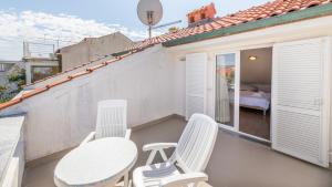 Ein Balkon oder eine Terrasse in der Unterkunft Damir & Gordana