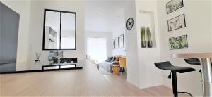 Gallery image of Le P'tit Atelier, Terrasse privative in Lorient