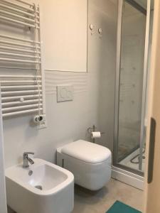 Baðherbergi á Hannette Cinqueterre Apt Libeccio