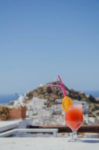 Gallery image of Skala Sunset Hotel and spa in Ios Chora