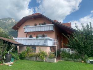 Nespecifikovaný výhled na hory nebo výhled na hory při pohledu z apartmánu