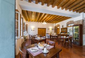 Restaurace v ubytování Agriturismo Tenuta Castel Venezze