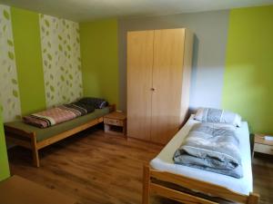 Gallery image of Ferienwohnung Frechenhausen - Marburg Biedenkopf mit 5 Zimmer - 2 Küchen - 2 Bad in Frechenhausen
