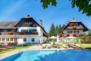 Πισίνα στο ή κοντά στο Villa Konstanze