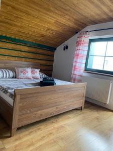 Posteľ alebo postele v izbe v ubytovaní Apartmán Elenka