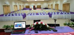 a room with purple chairs and a laptop on a table at จักรดาว เมาท์เท่น วิว (Mountain View) in Ban Nong Saeng (4)