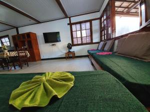 TV/trung tâm giải trí tại Vila Oceano - Grande Piscina e Hidromassagem Dupla
