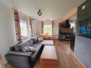 Kuchyň nebo kuchyňský kout v ubytování Honey apartments