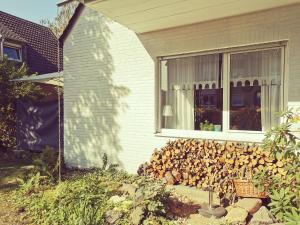 Taman di luar "Maison Blanche" - das gemütliche Garten-Apartment zwischen Köln und Düsseldorf