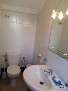 A bathroom at Vivienda vacacional La Graja