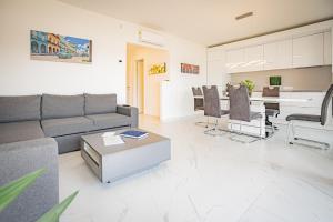 Posedenie v ubytovaní Panoráma Apartman Tiszafüred