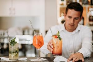 Nápoje v ubytování Wine & Wellness hotel Besední dům