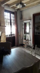 Saint-MacaireMaison atypique dans cité médiévale的相册照片