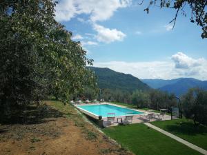 The swimming pool at or close to casa marconi