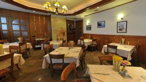 Restaurace v ubytování Hotel Vela