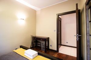 Posteľ alebo postele v izbe v ubytovaní Plac Zbawiciela Elegant Apartment