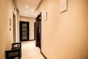 Televízia a/alebo spoločenská miestnosť v ubytovaní Plac Zbawiciela Elegant Apartment