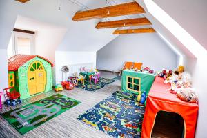 Dětský klub v ubytování Hotel Gong