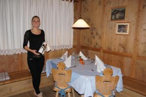 Restoran või mõni muu söögikoht majutusasutuses Hotel Mooserhof