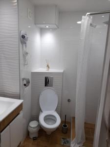 Kopalnica v nastanitvi Iva Lux apartman