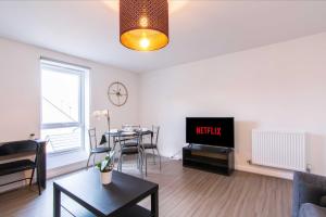 Sublime Stays City Centre 2 Bed Apt by Canal Coventry