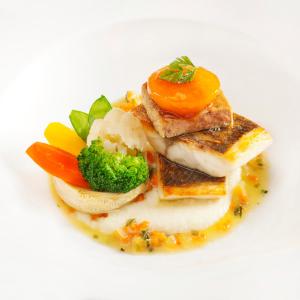 Makanan di atau berdekatan hotel